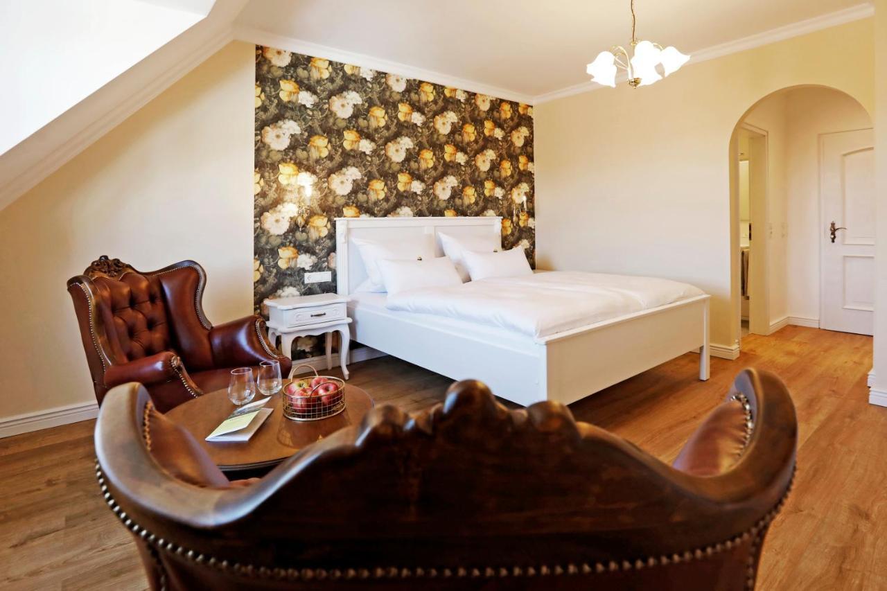 Weinquartier Minges Otel Kirrweiler  Dış mekan fotoğraf